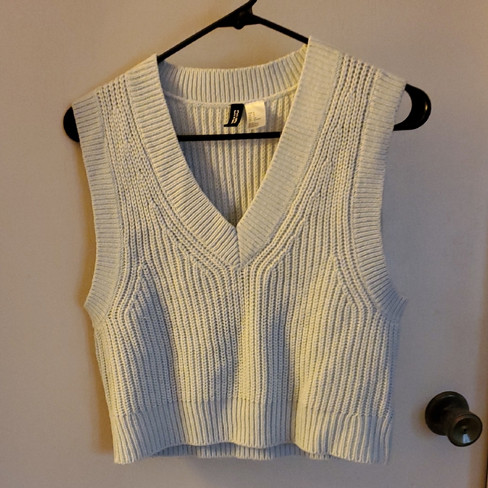 H&M Light Green Knit Top
